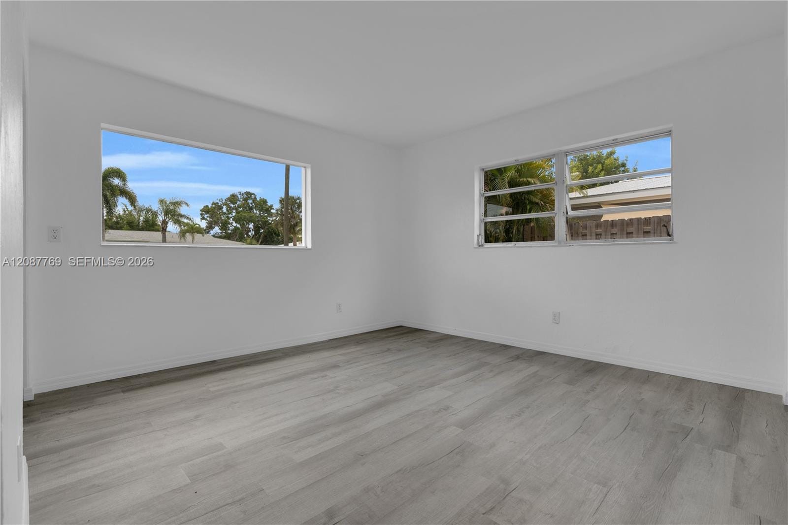 214 W Grace Street, FL 33950 photo 17