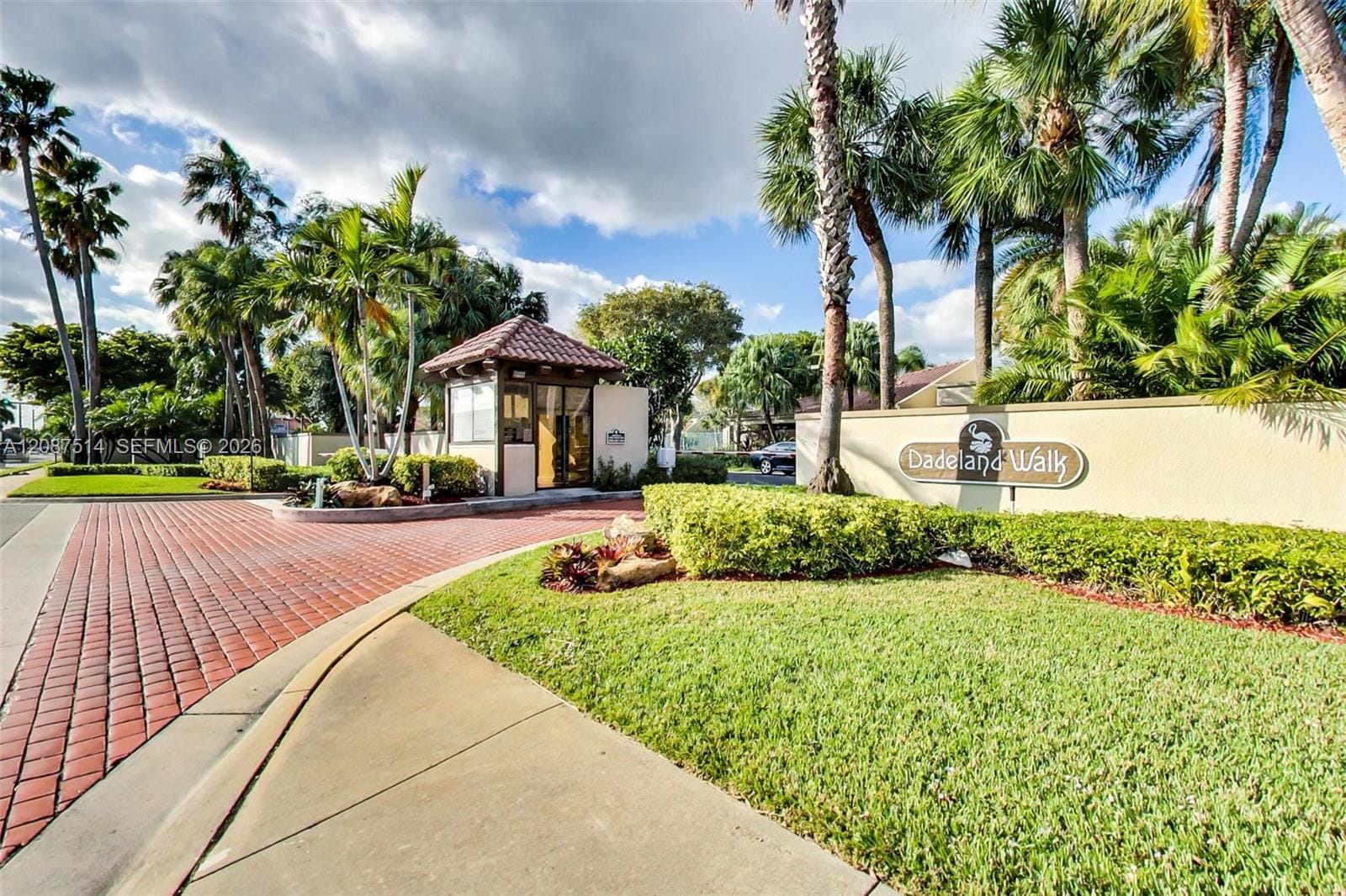 8613 SW 79th Place, Miami, FL 33143 photo 9