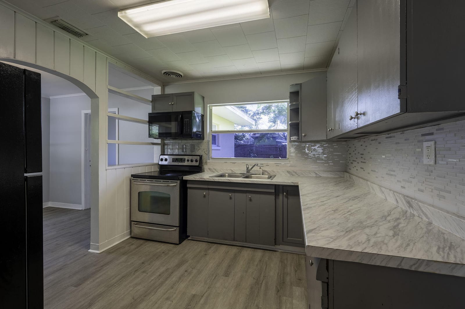 5136 Studio Drive — photo 2