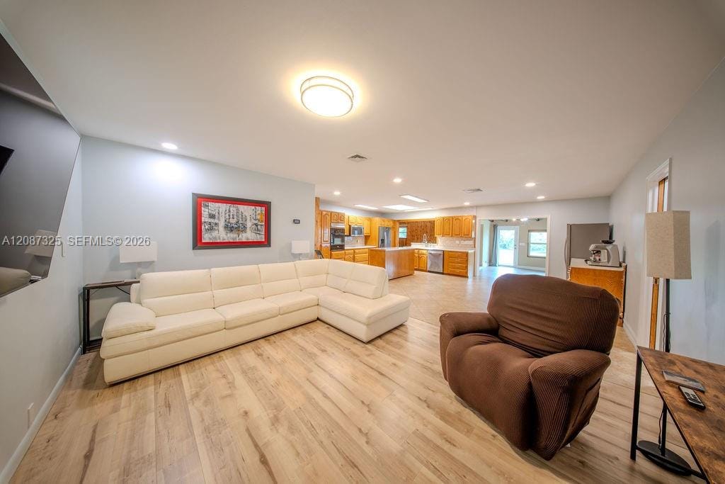 4391 SW 77th Avenue, Davie, FL 33328 photo 2