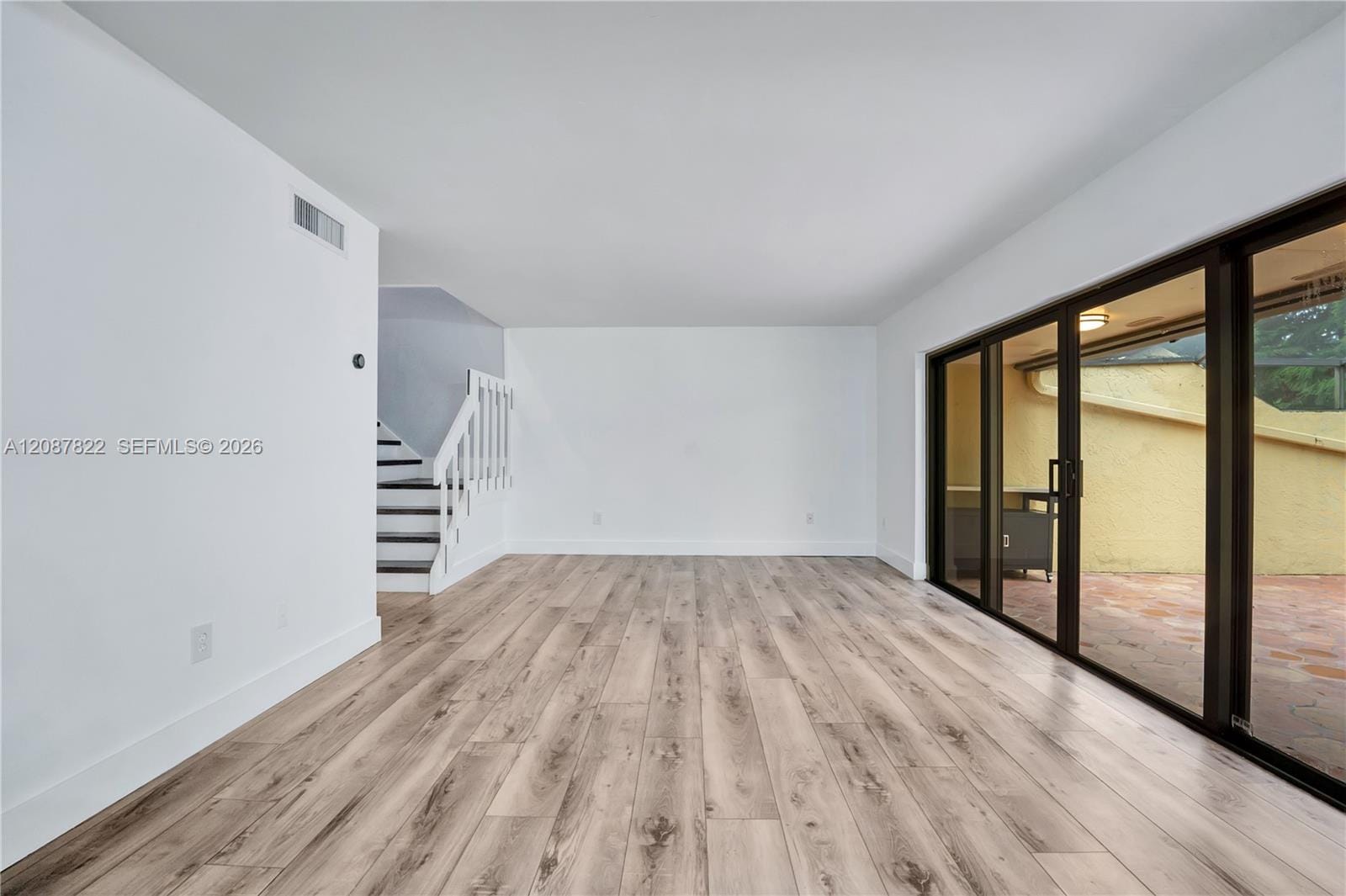 3871 Alcantara Avenue 74D — photo 5