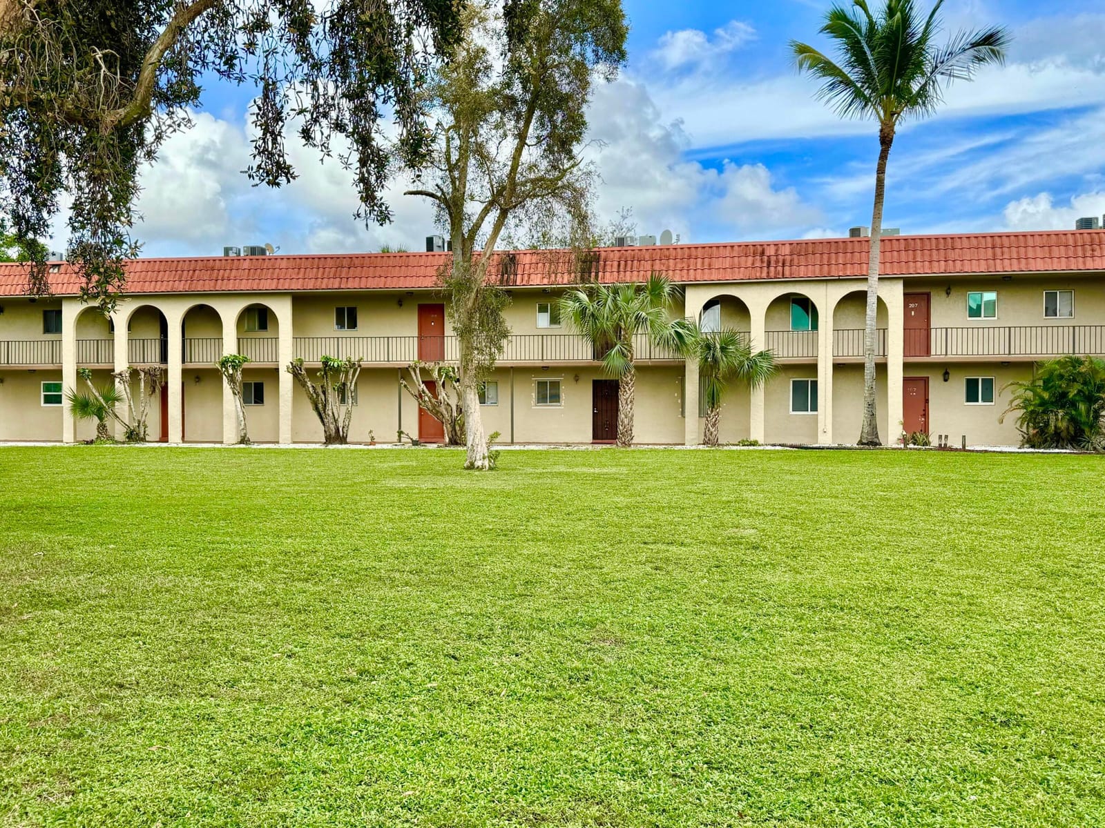 6074 FOREST HILL Boulevard 107, West Palm Beach, FL 33415 photo 20