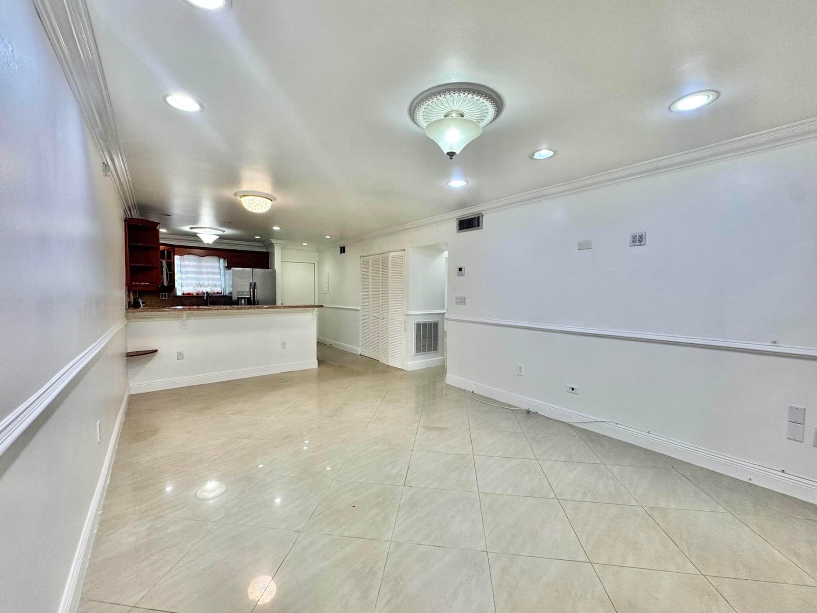 6074 FOREST HILL Boulevard 107, West Palm Beach, FL 33415 photo 5