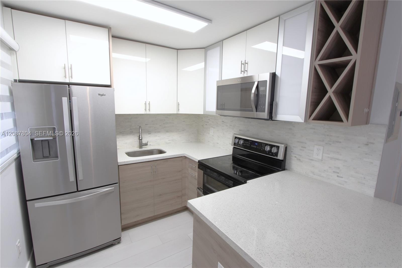 427 Santander Avenue 202, Coral Gables, FL 33134 photo 3
