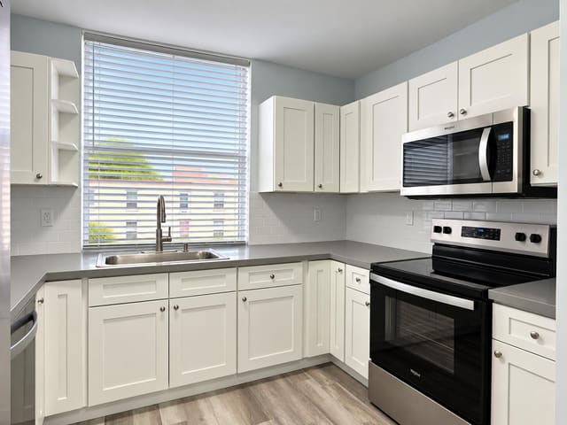 9 WILLOWBROOK Lane 208, Delray Beach, FL 33446