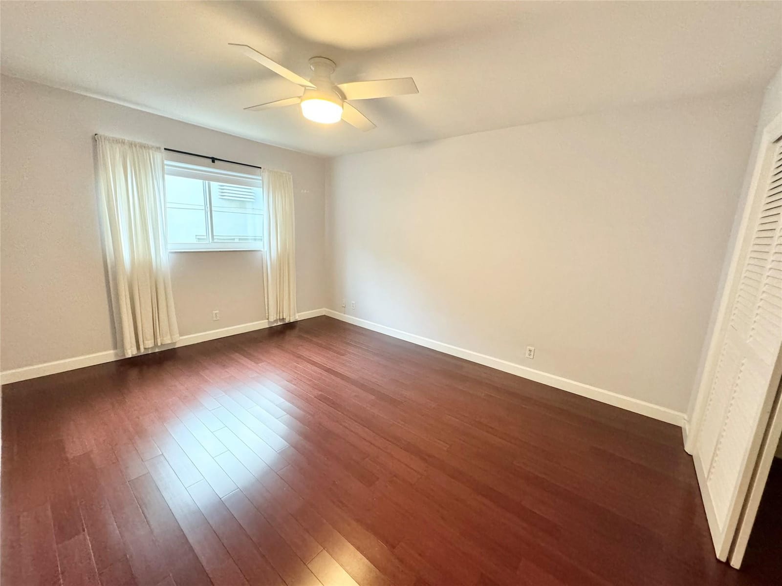 2110 NE 39TH Street 2A — photo 11