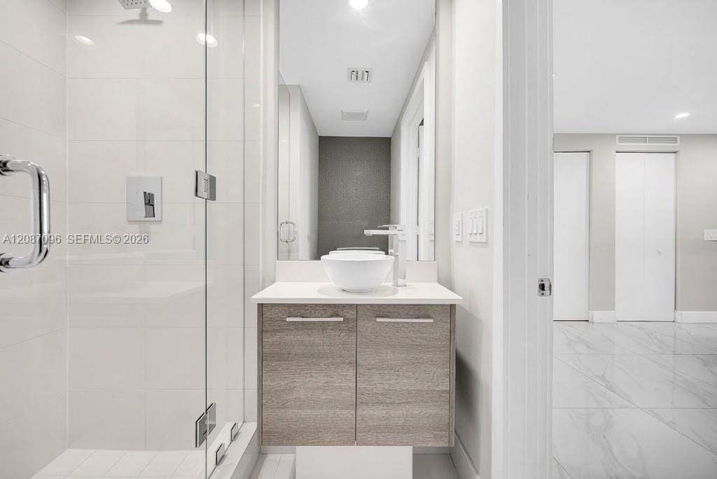 650 NE 32nd Street 4705 — photo 11