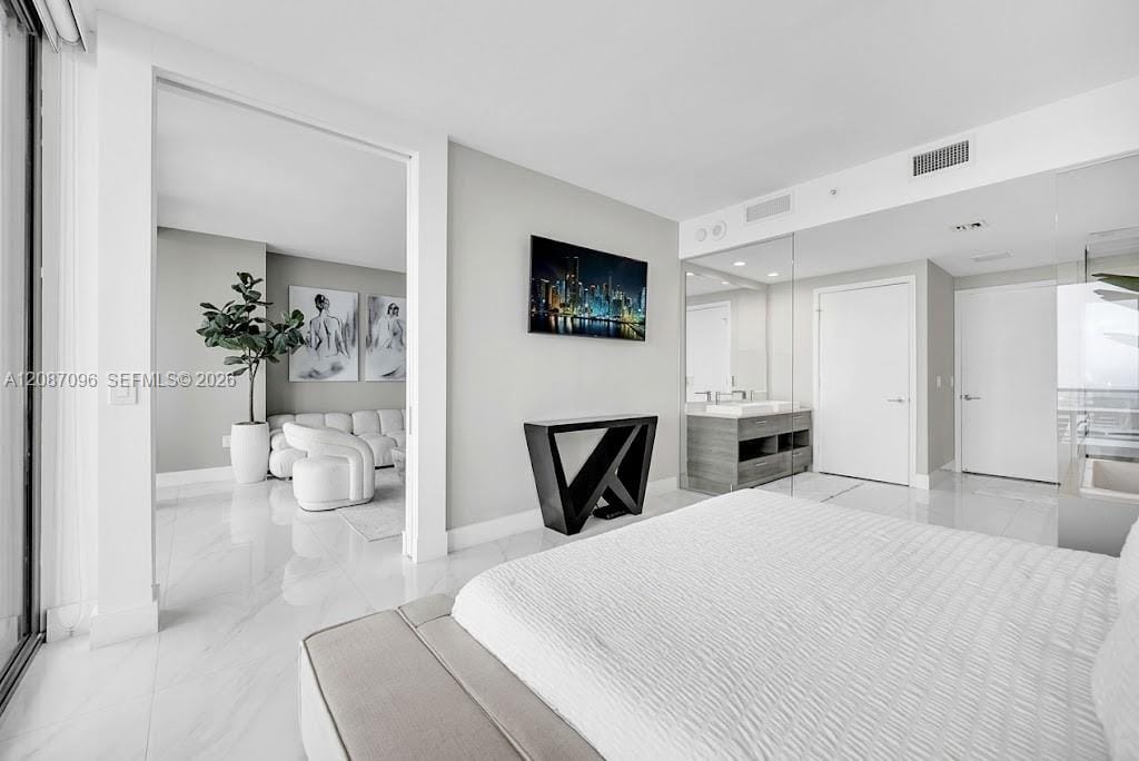 650 NE 32nd Street 4705, Miami, FL 33137 photo 13