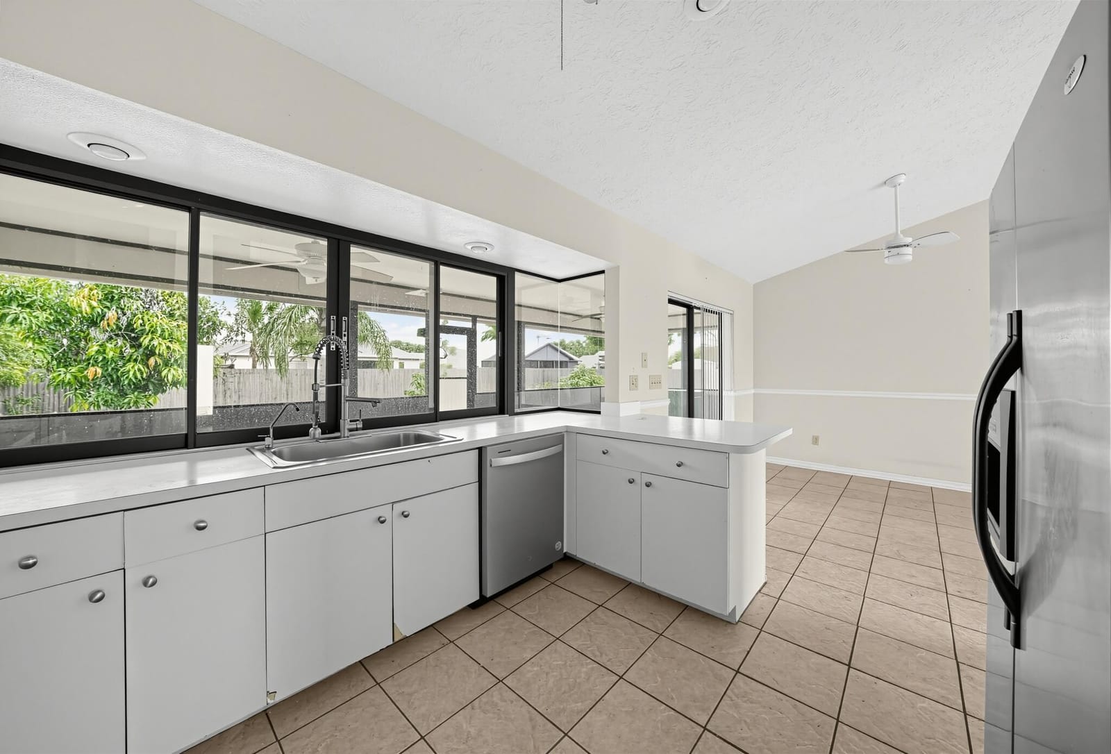 3109 SE MALL Terrace, Port St. Lucie, FL 34984 photo 12