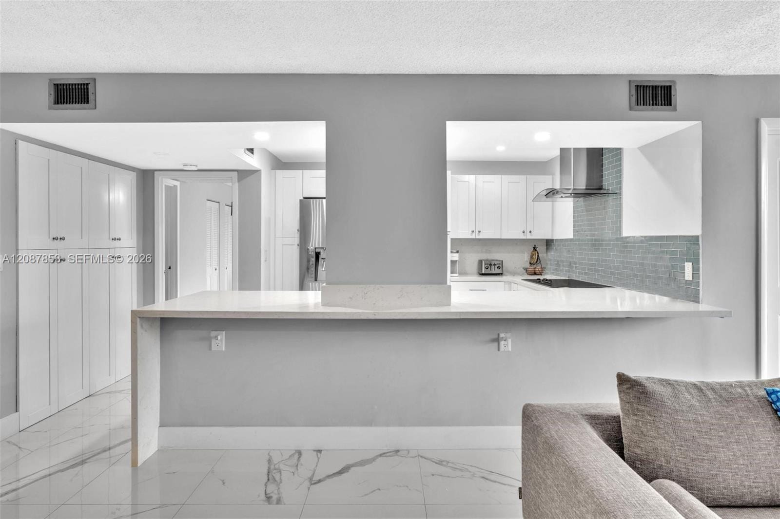 1000 Parkview Drive 329, Hallandale Beach, FL 33009 photo 3
