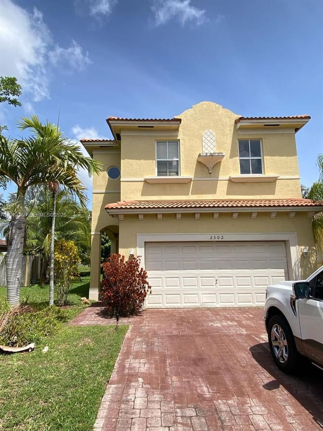 2302 NE 37th Terrace 2302, Homestead, FL 33033