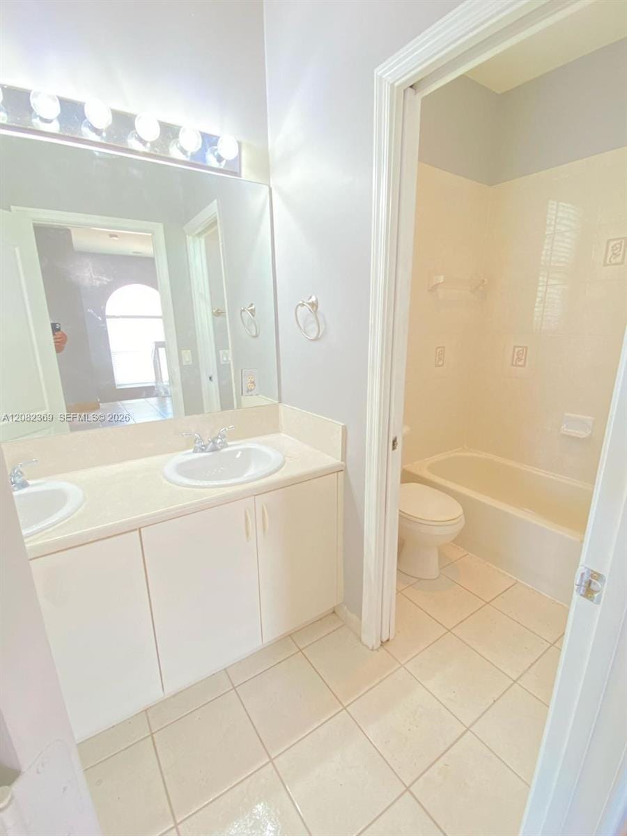 2302 NE 37th Terrace 2302, Homestead, FL 33033 photo 12