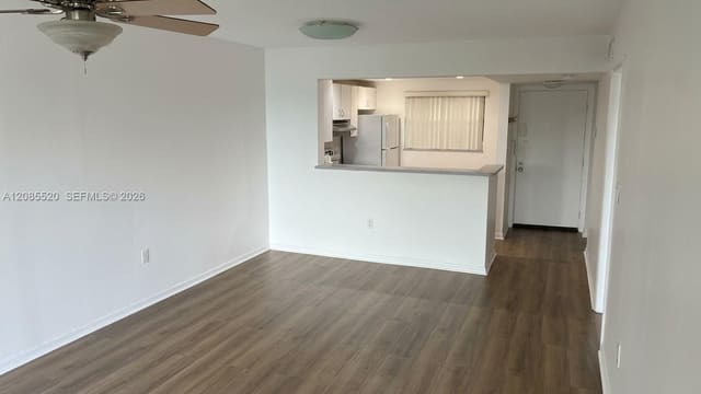 10815 SW 112th Avenue 311, Miami, FL 33176