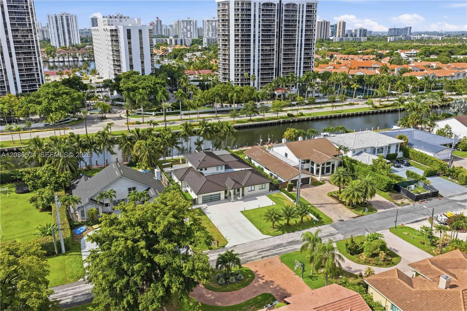 415 Holiday Drive, Hallandale Beach, FL 33009 photo 20