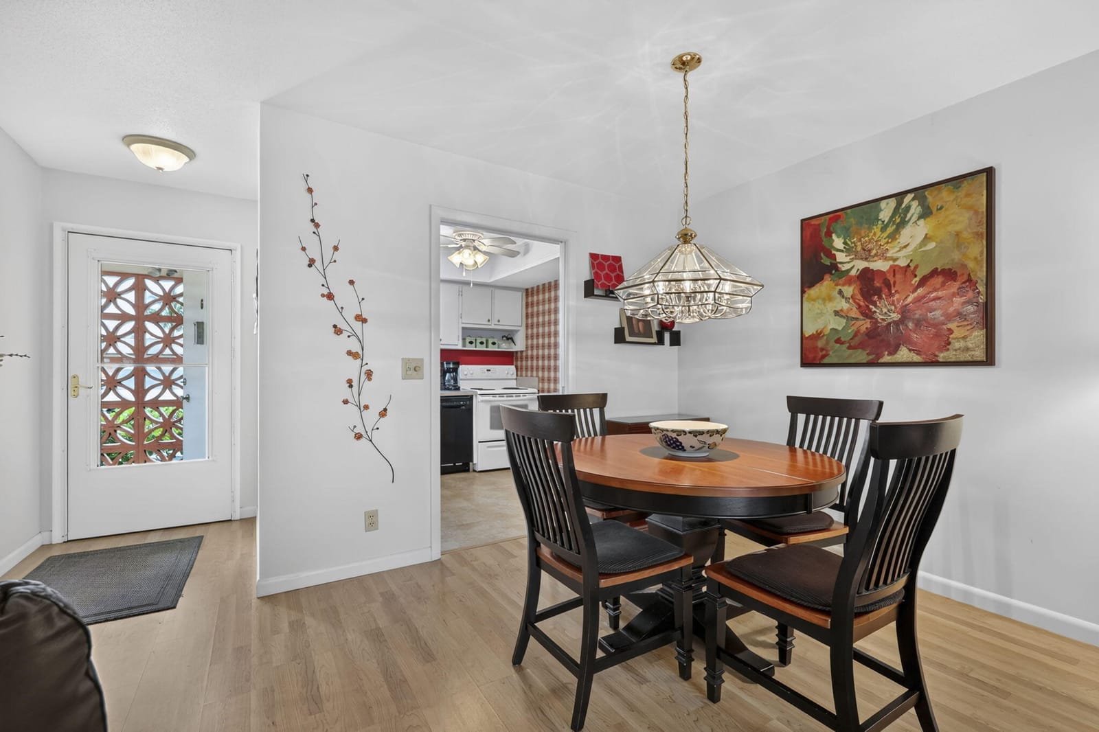2990 Crosley Drive E G — photo 9