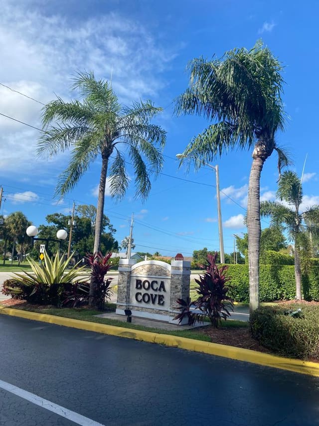 9539 BOCA COVE Circle 105, Boca Raton, FL 33428