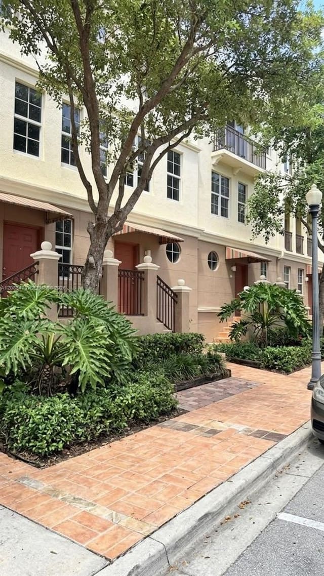 3232 SW 22nd Terrace 113, Miami, FL 33145