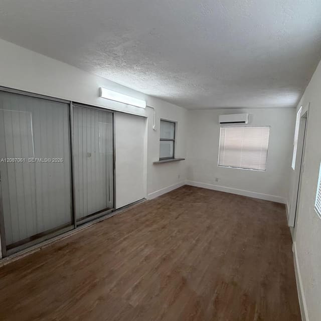 3932 NW 39th Avenue, Lauderdale Lakes, FL 33309