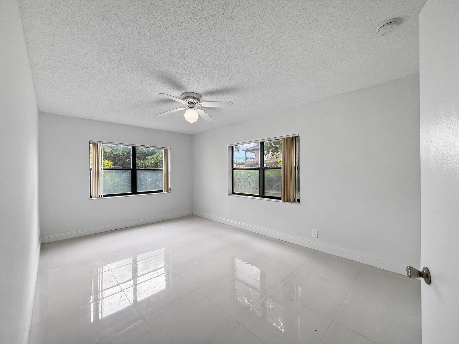 8290 LAKE Drive 250, Doral, FL 33166 photo 11