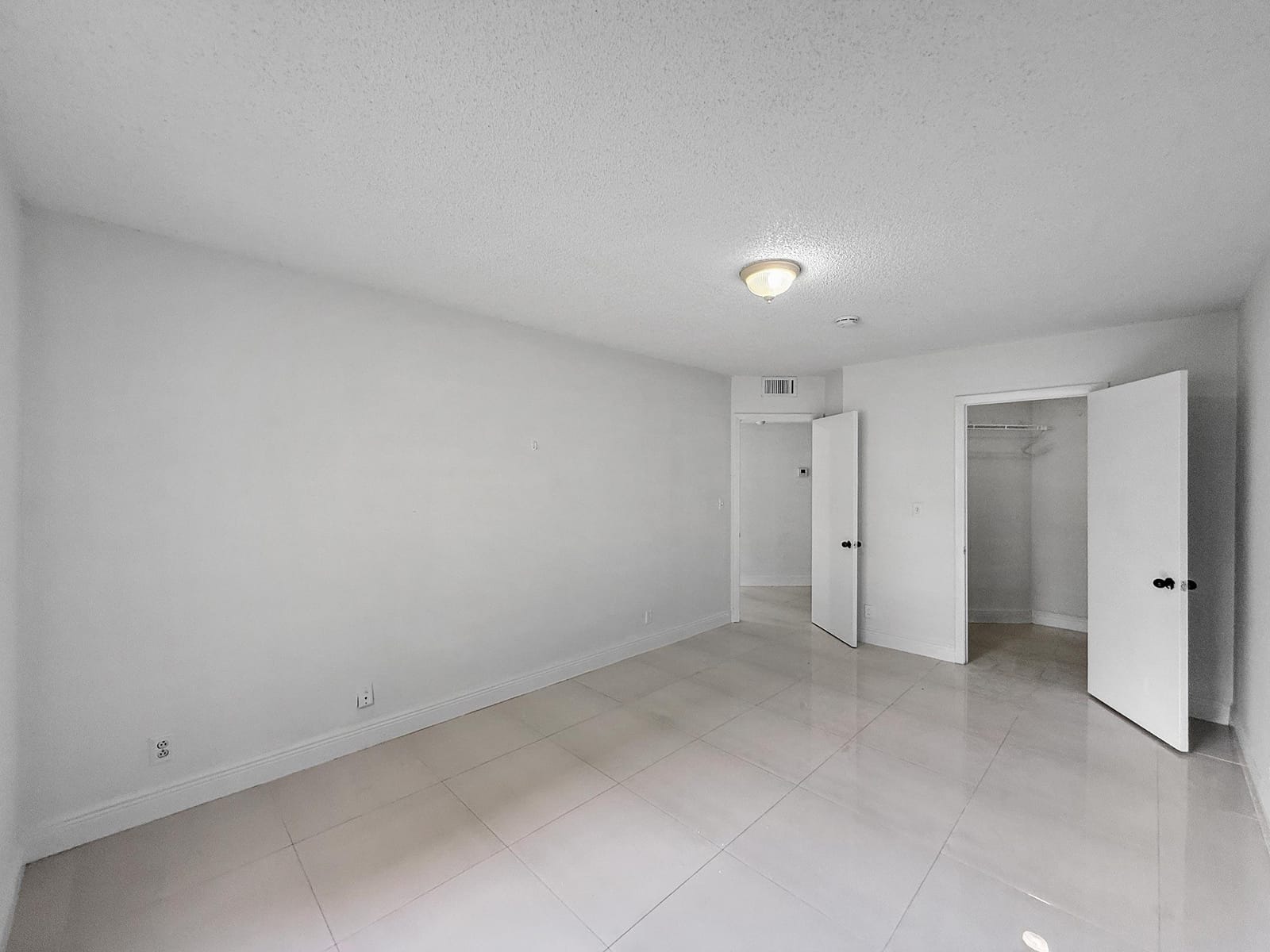 8290 LAKE Drive 250, Doral, FL 33166 photo 16