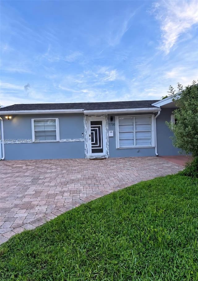 7730 NW 42nd Street, Hollywood, FL 33024