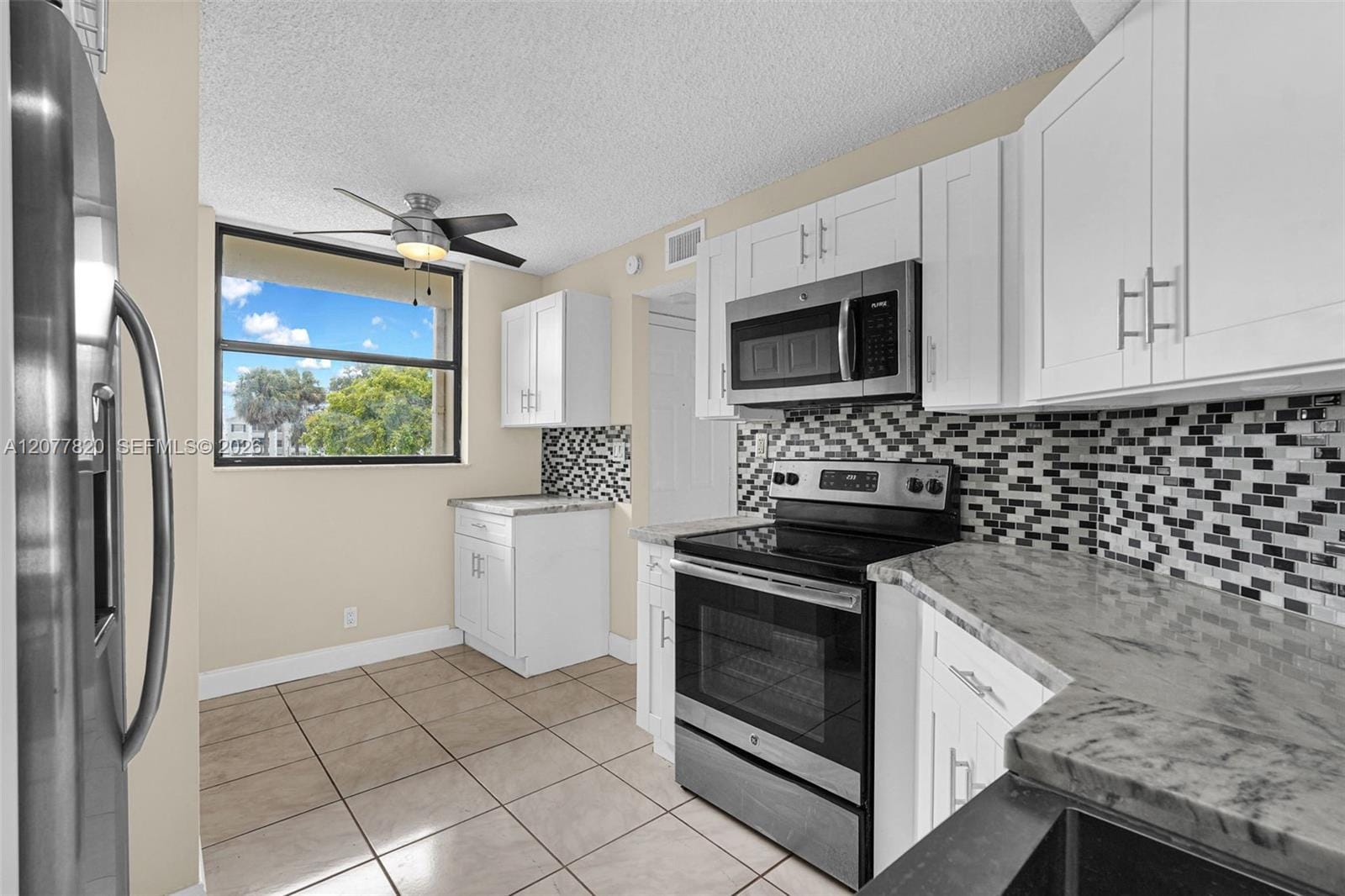 117 Lake Emerald Drive 204, Oakland Park, FL 33309 photo 17