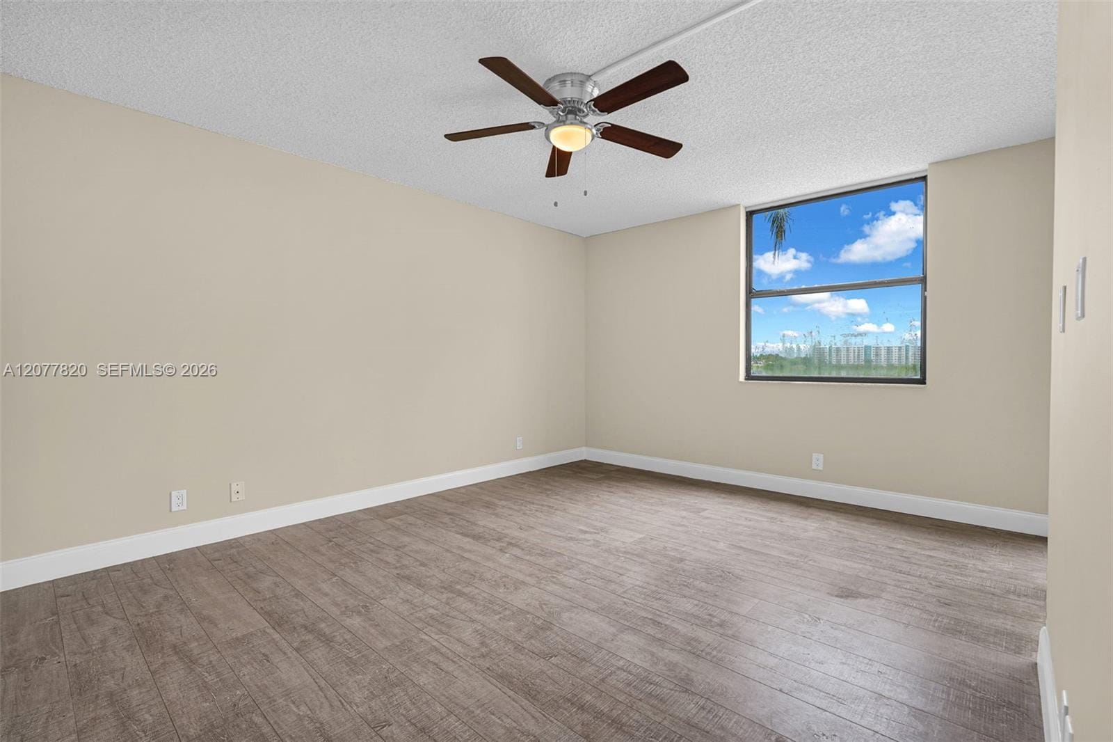 117 Lake Emerald Drive 204, Oakland Park, FL 33309 photo 29