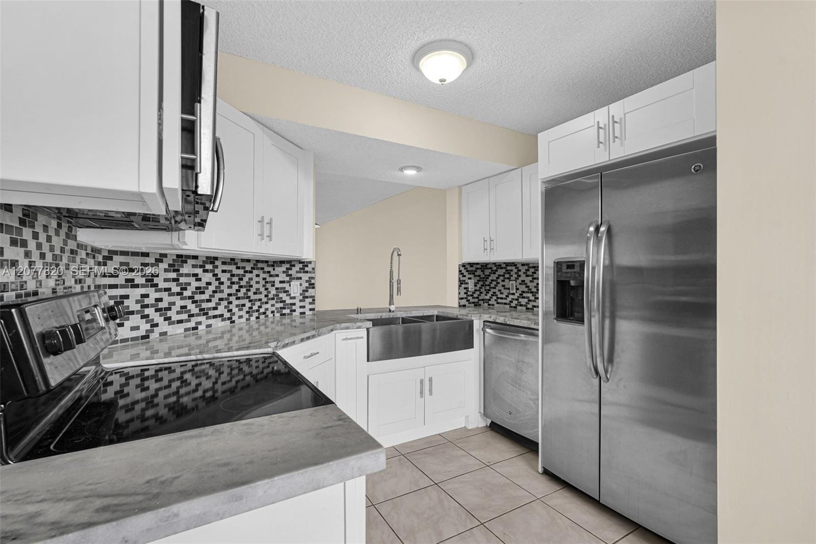 117 Lake Emerald Drive 204, Oakland Park, FL 33309 photo 7