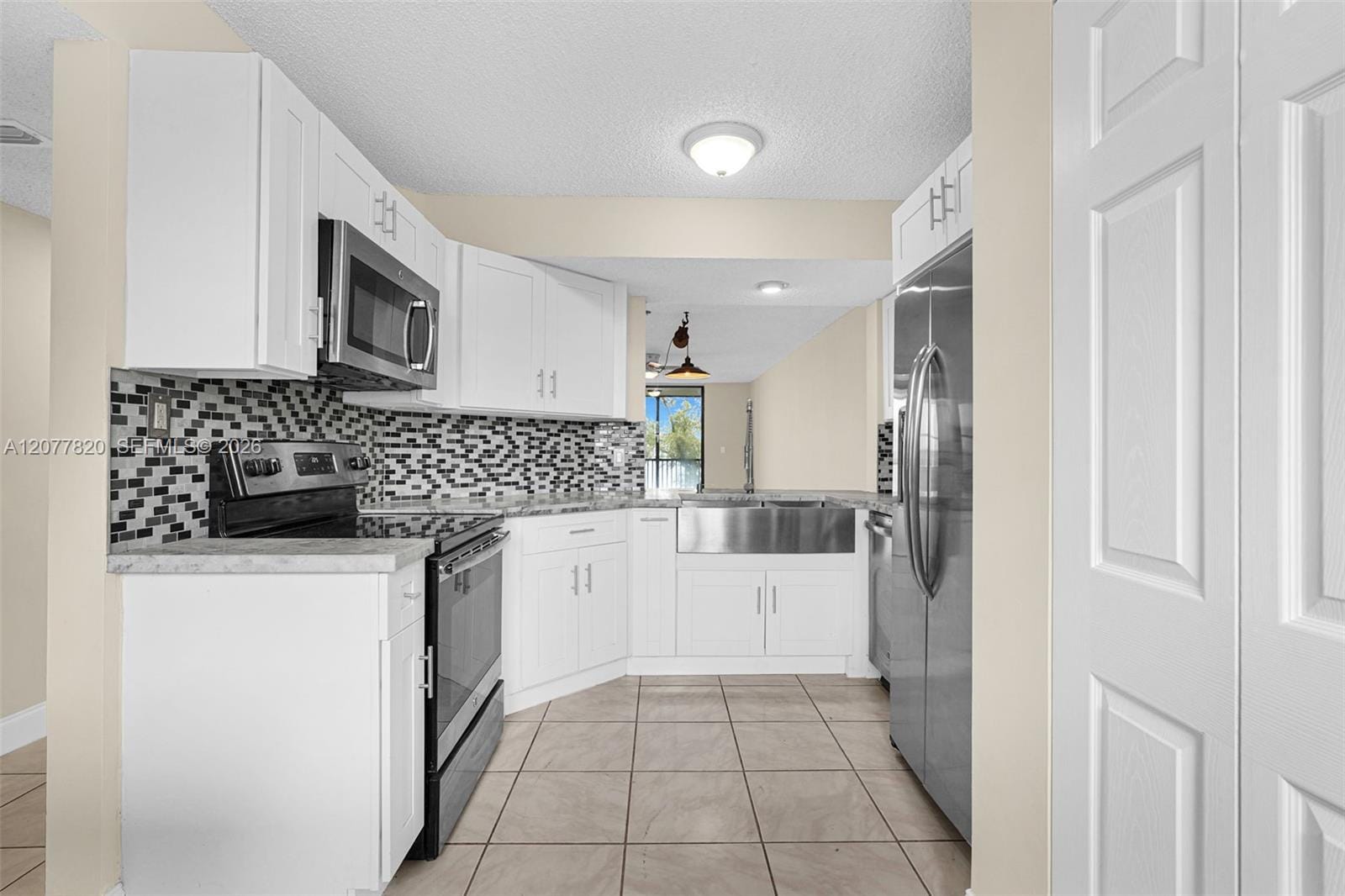 117 Lake Emerald Drive 204, Oakland Park, FL 33309 photo 8