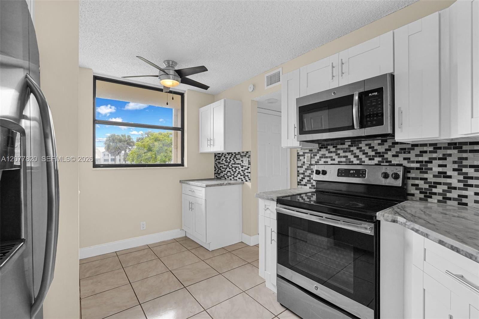 117 Lake Emerald Drive 204, Oakland Park, FL 33309 photo 10