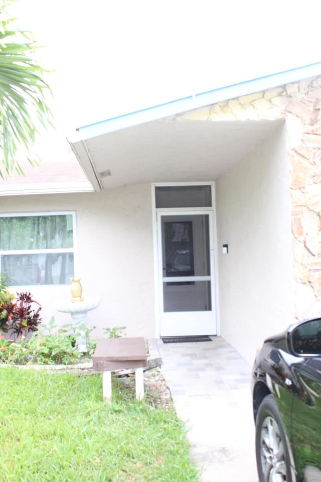 7526 SW 8th Street, North Lauderdale, FL 33068