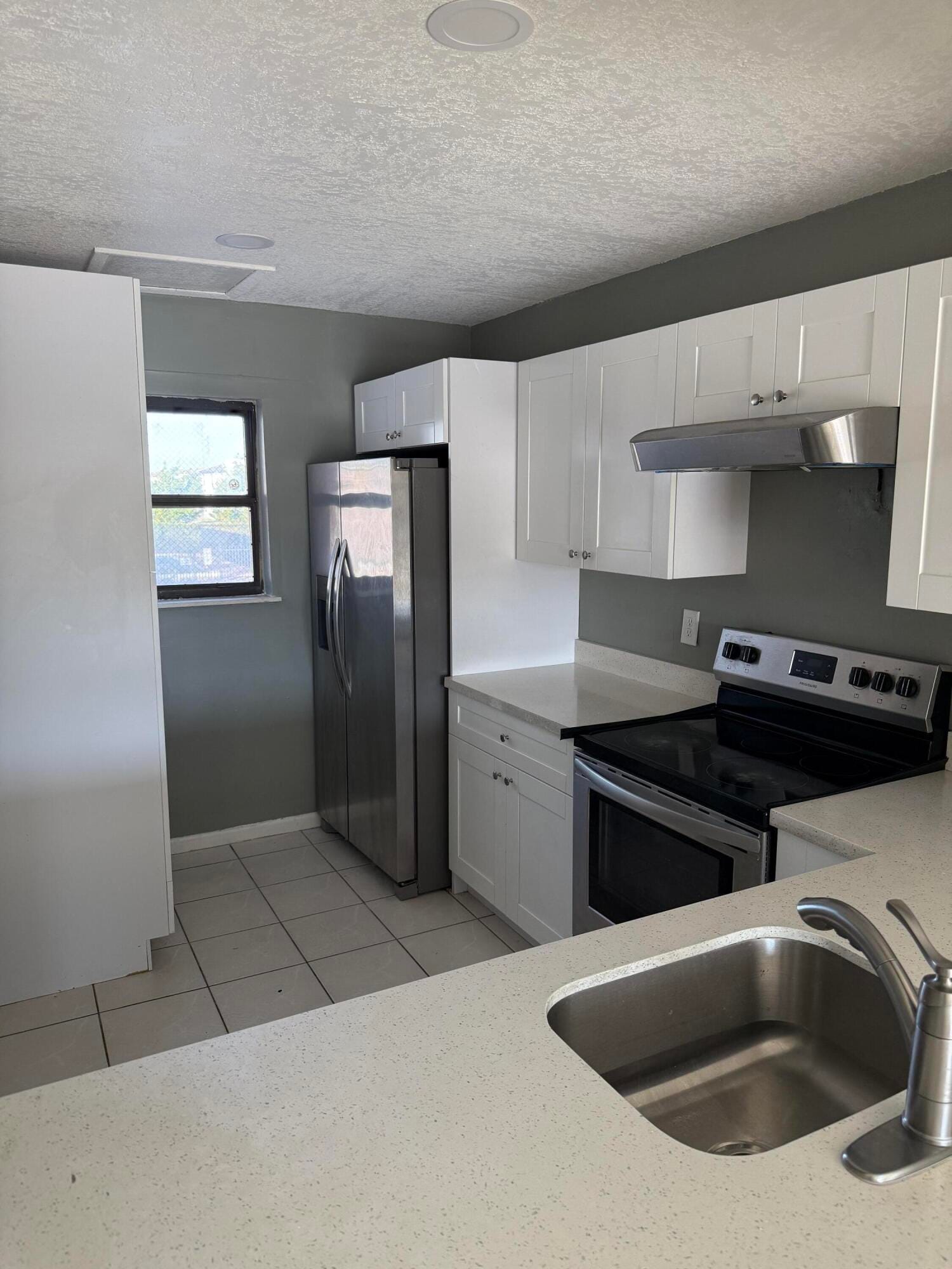 20735 NE 8TH Court 206-12 — photo 1