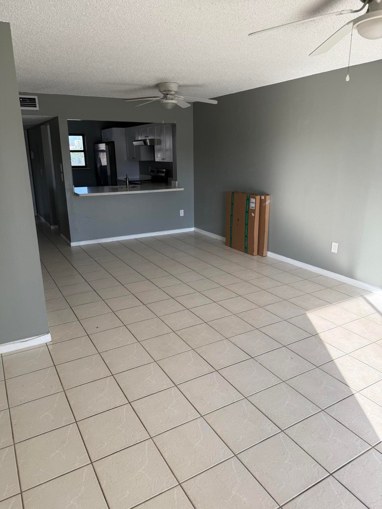 20735 NE 8TH Court 206-12 — photo 4