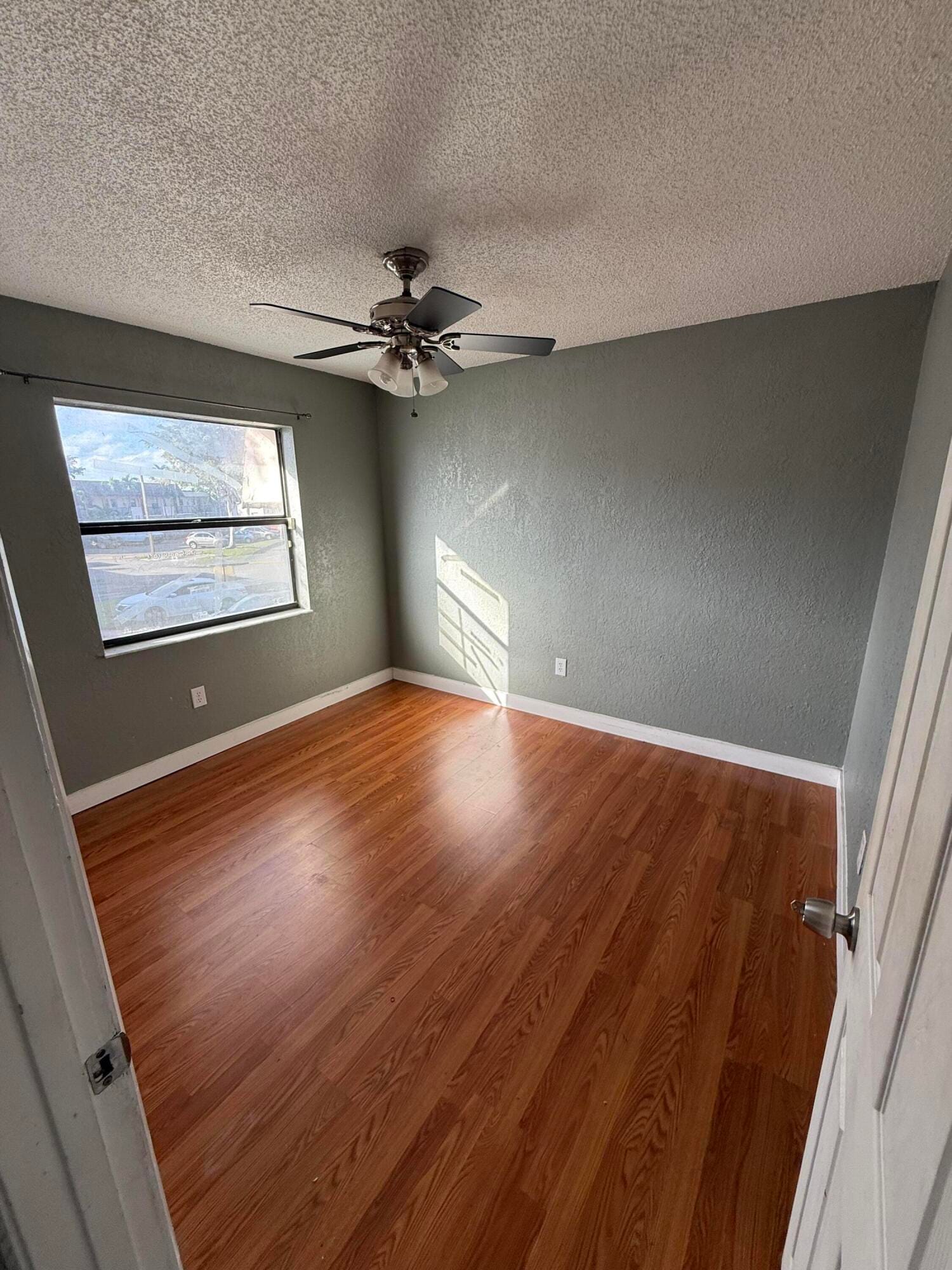 20735 NE 8TH Court 206-12 — photo 8