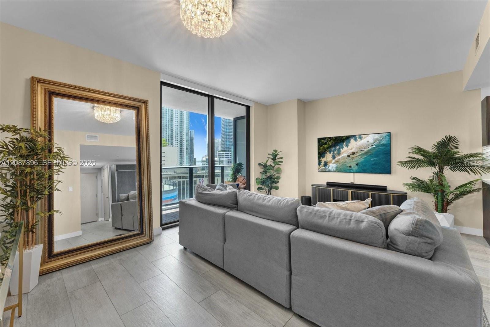 45 SW 9th Street 1002, Miami, FL 33130 photo 17