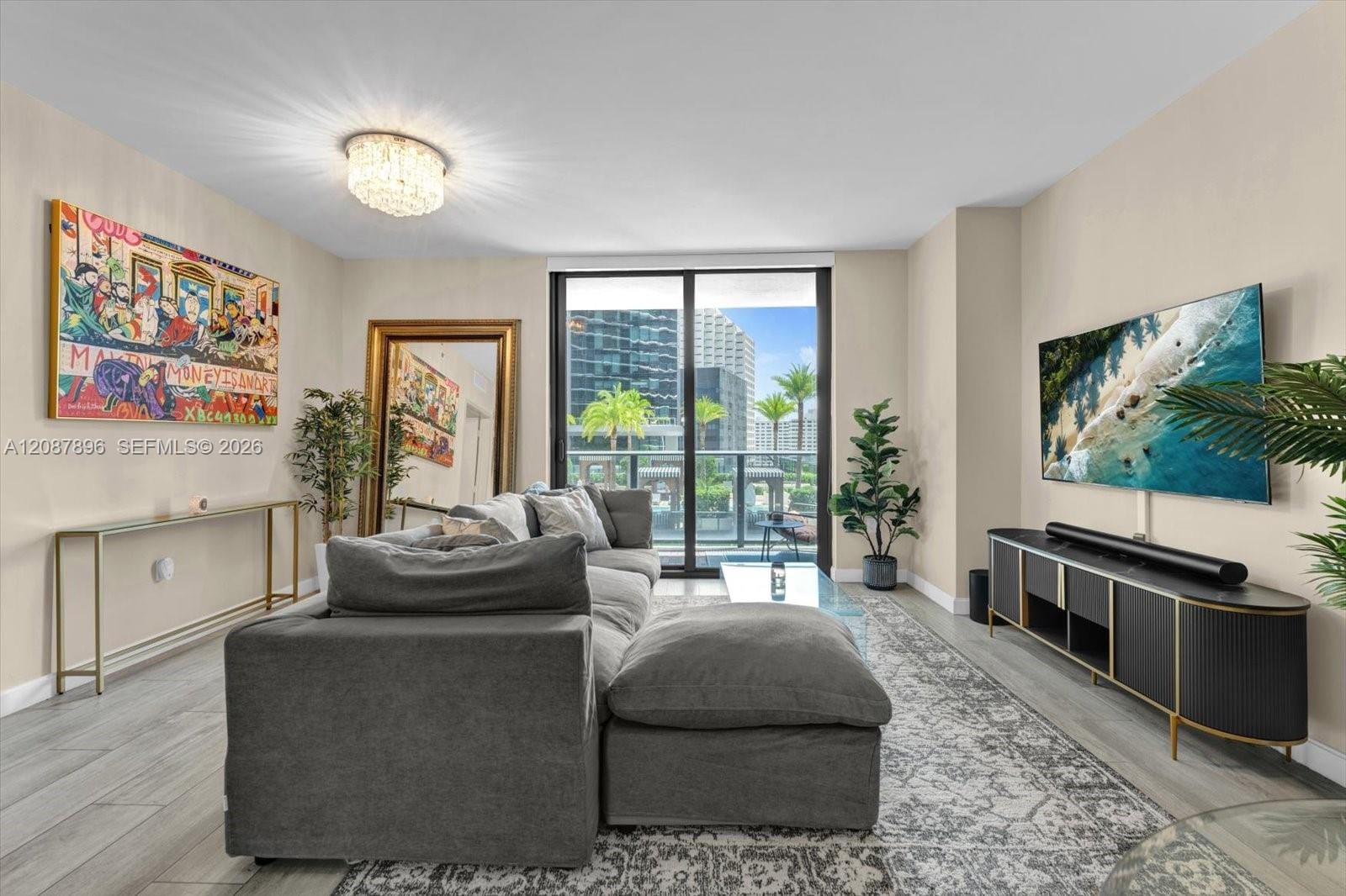 45 SW 9th Street 1002, Miami, FL 33130 photo 4