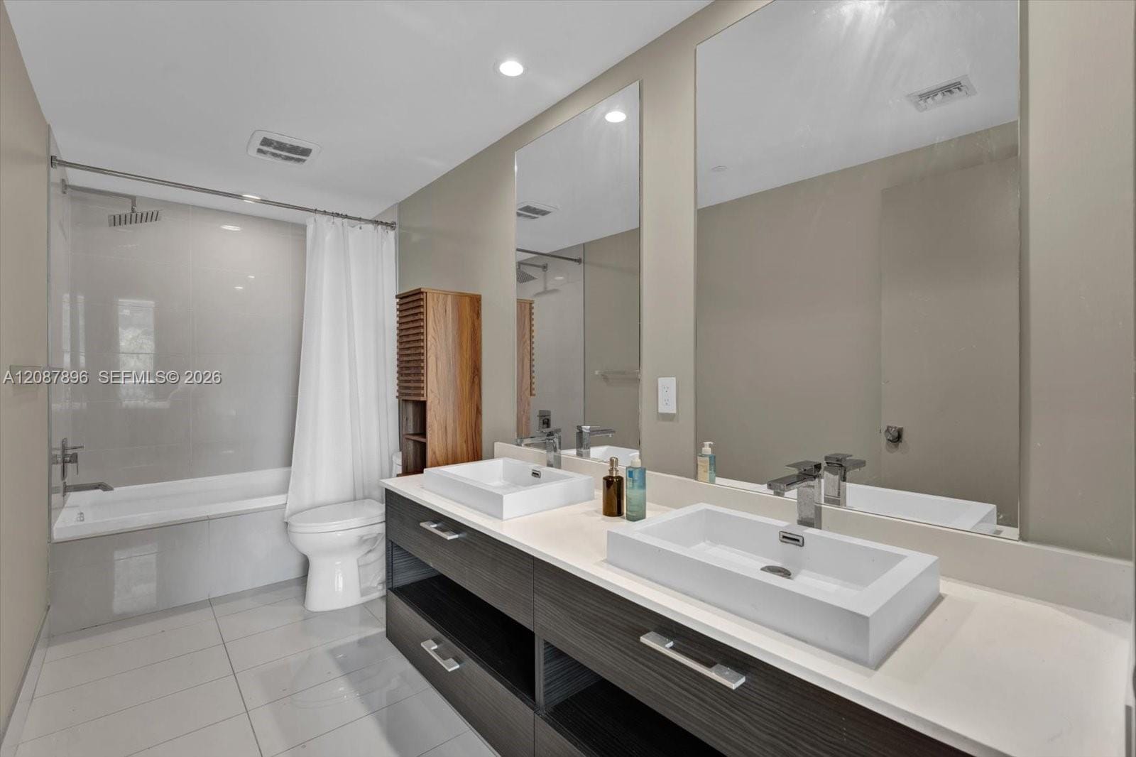 45 SW 9th Street 1002, Miami, FL 33130 photo 7