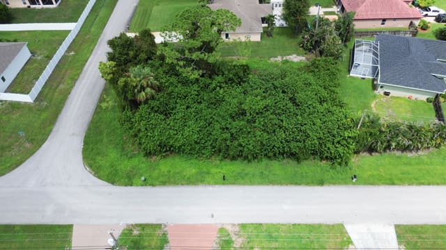 4299 SW Jive Street, Port St. Lucie, FL 34953