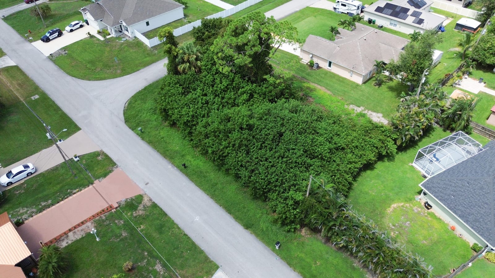 4299 SW Jive Street — photo 3