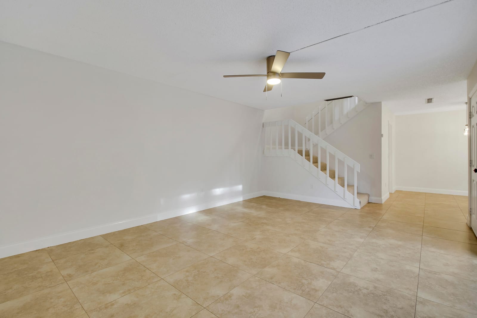 825 CENTER Street 5A, Jupiter, FL 33458 photo 8