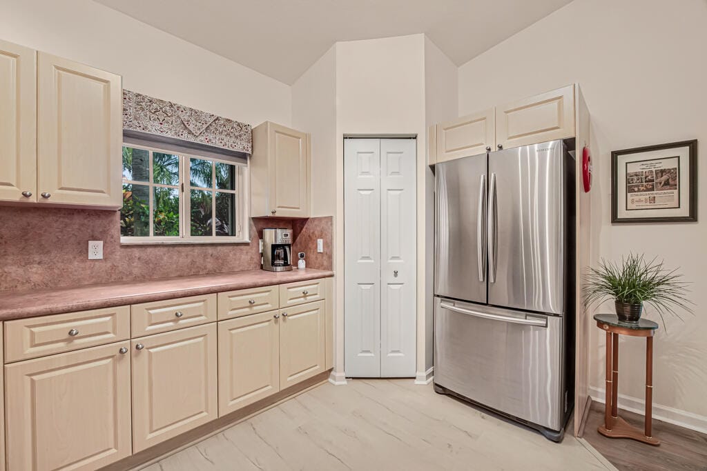 2327 WINDJAMMER Way, West Palm Beach, FL 33411 photo 18
