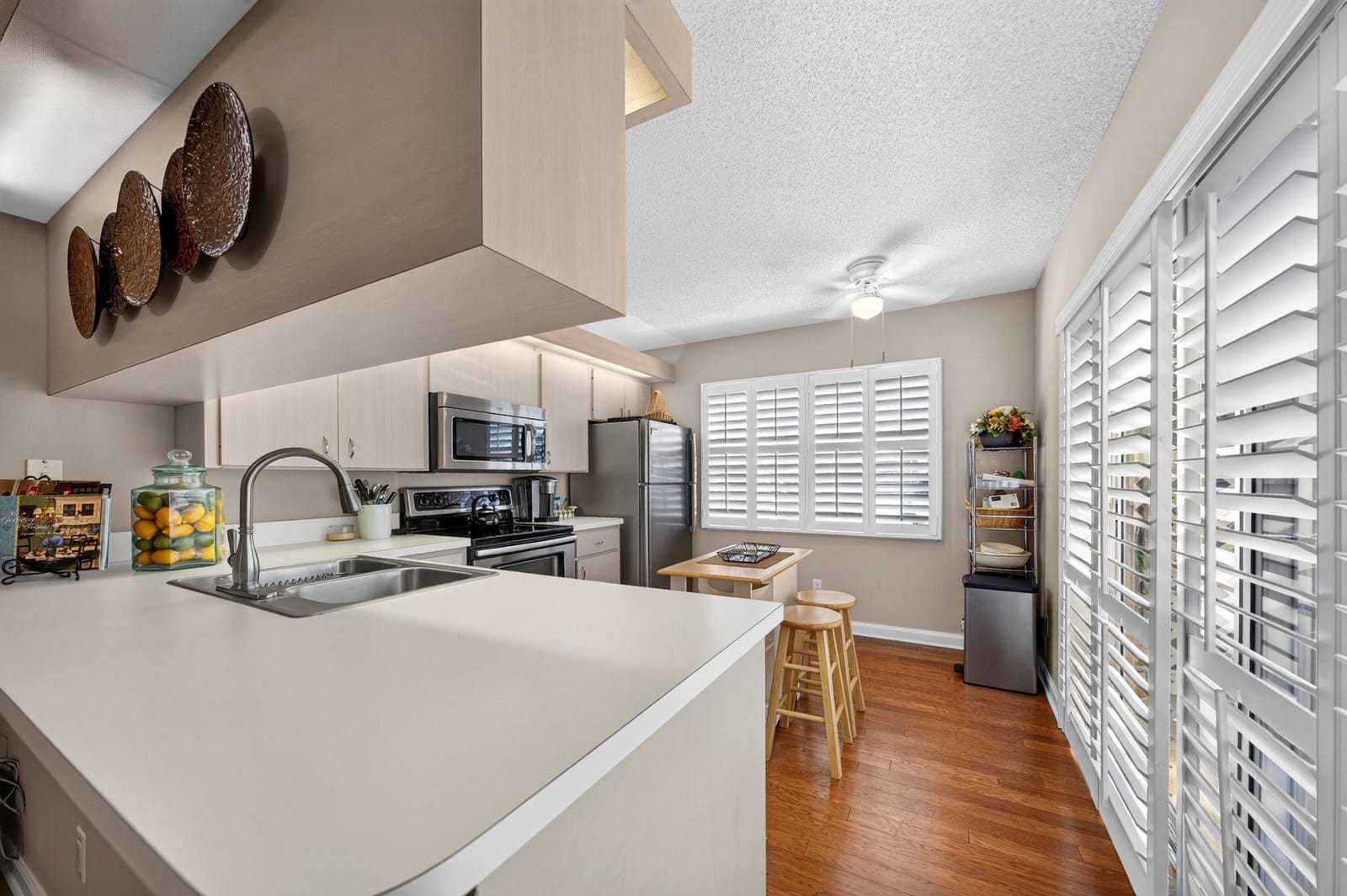 42 Essex Court B, Royal Palm Beach, FL 33411 photo 13