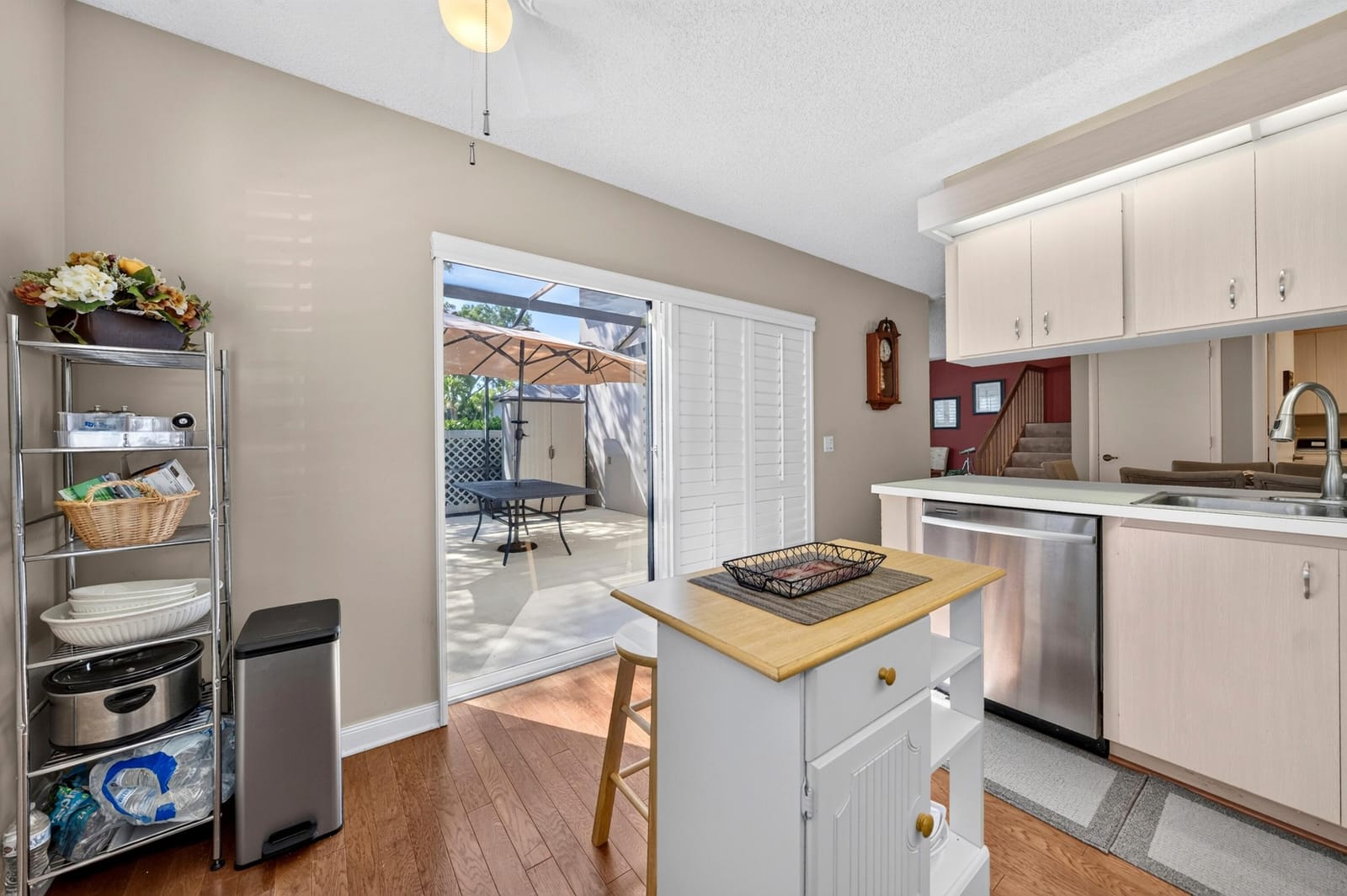42 Essex Court B, Royal Palm Beach, FL 33411 photo 16