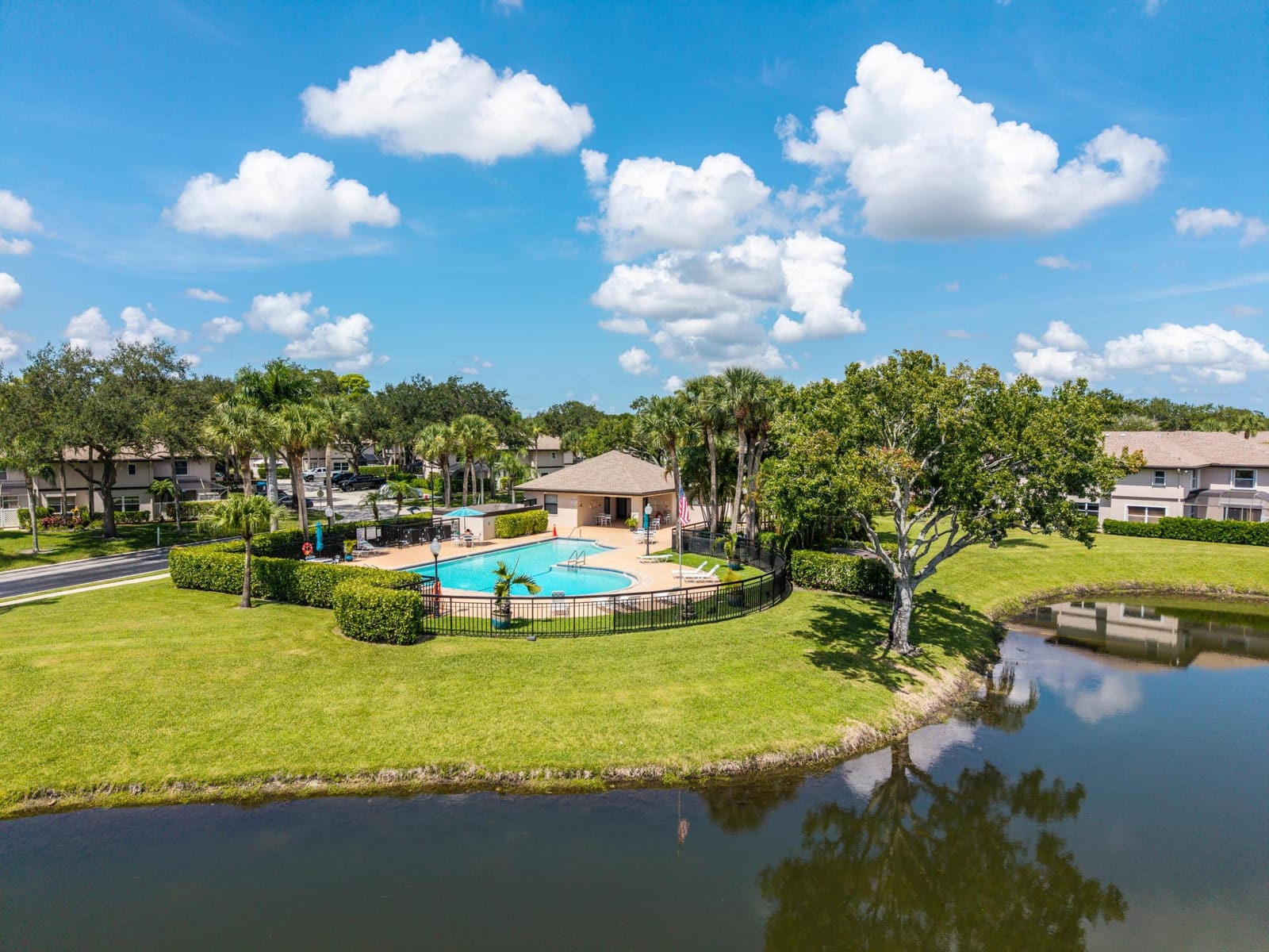 42 Essex Court B, Royal Palm Beach, FL 33411 photo 25