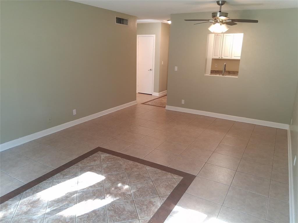5720 NE 22ND Way 406 — photo 4