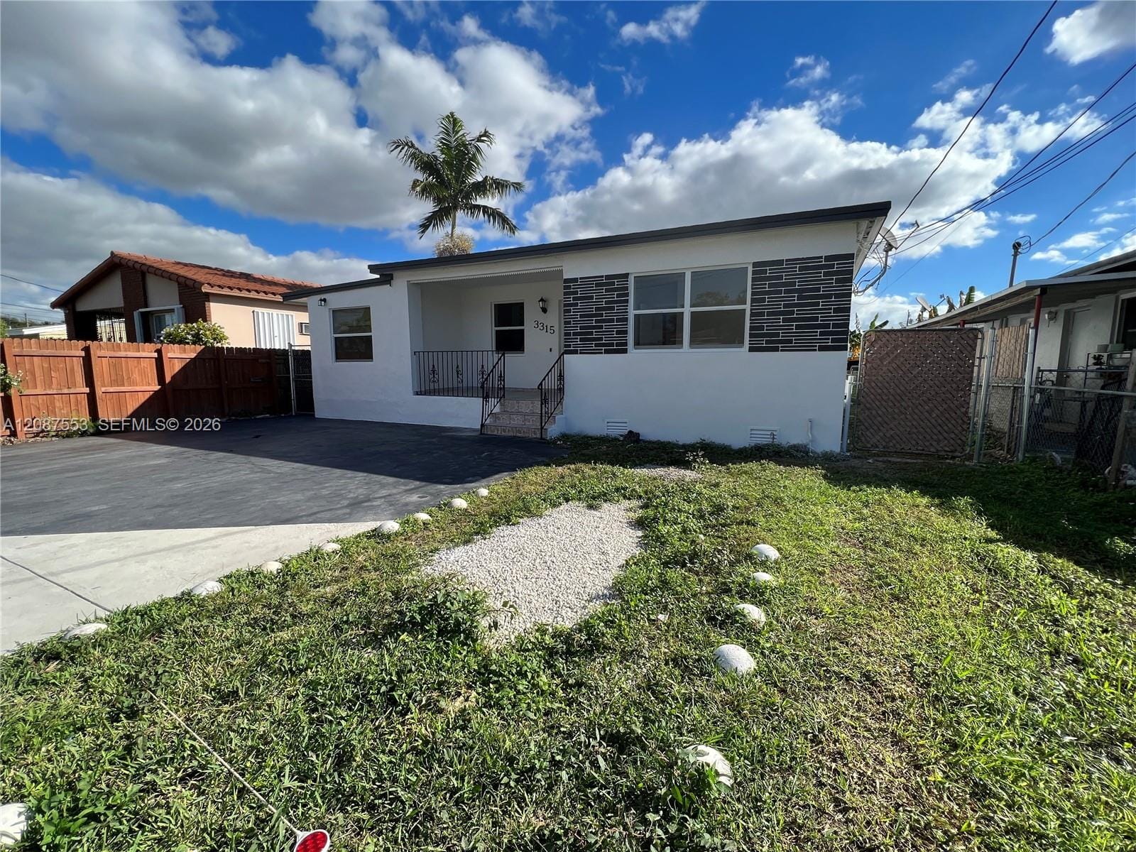 3315 SW 91st Avenue — photo 2