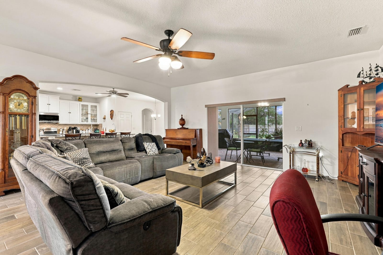 11490 SW AVENTINO Drive, Port St. Lucie, FL 34987 photo 17