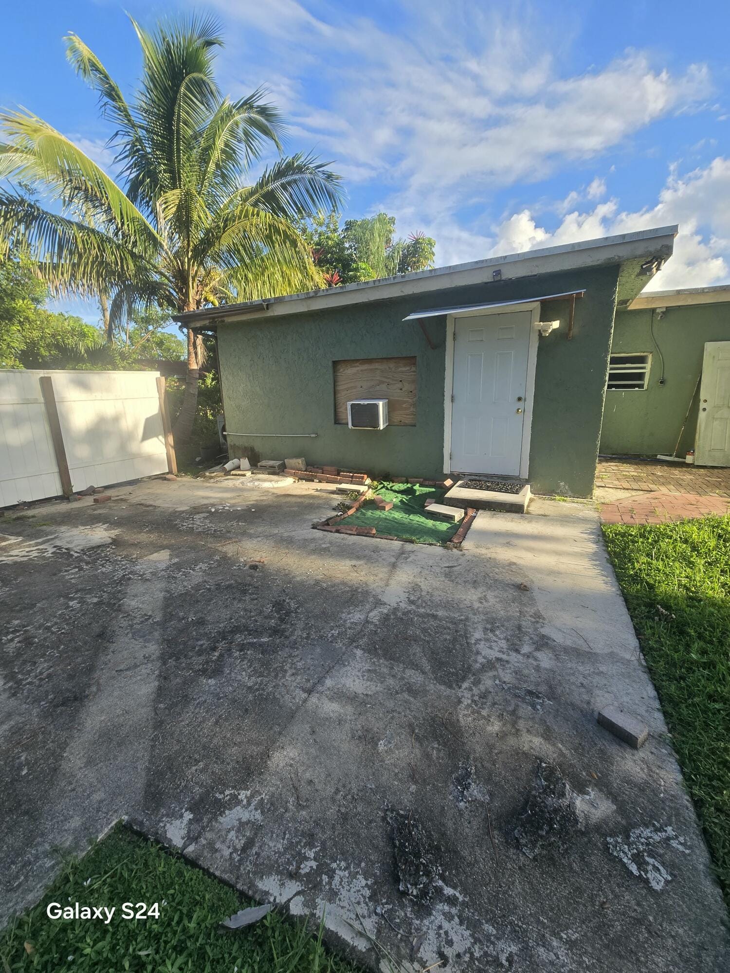702 FLEMING Avenue, Greenacres, FL 33463 photo 1
