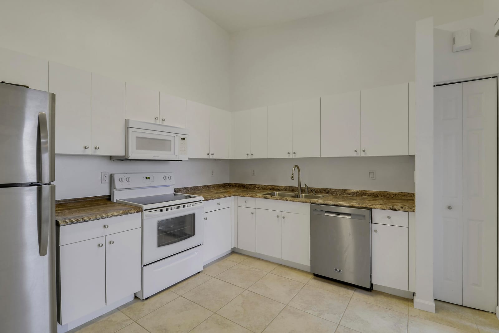2193 BIG WOOD CAY, West Palm Beach, FL 33411 photo 2