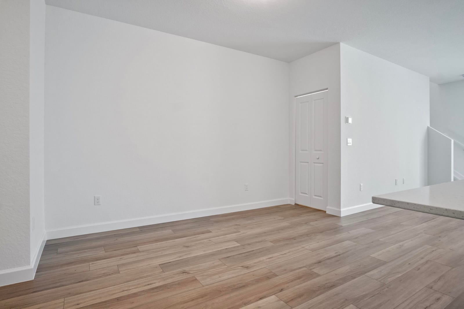 381 SE CROSSOAK Lane — photo 8
